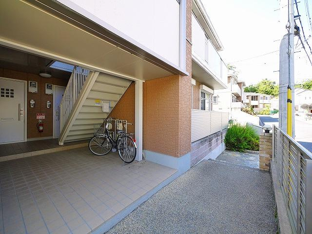 カーサフェリーチェのエントランス|落ち着いたエントランスです