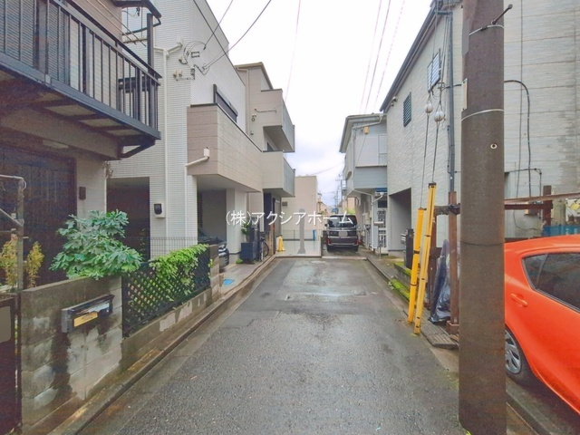 所沢市美原町3丁目・全1棟　新築一戸建　～眺望良好な3階建～の前面道路含む現地写真|2026年9月15日撮影