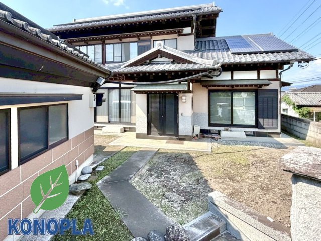 【中古戸建】渋川市石原の外観|■外観｜土日のご見学はもちろん、平日・夜間のご案内も大歓迎です♪「今から見たい」や「仕事終わりに見たい」にもご対応できますのでお気軽にお問い合わせください♪