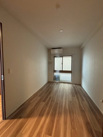 クラッシイハウス尼崎　ＧＲＡＮＤ　ＰＬＡＣＥの居間・リビング