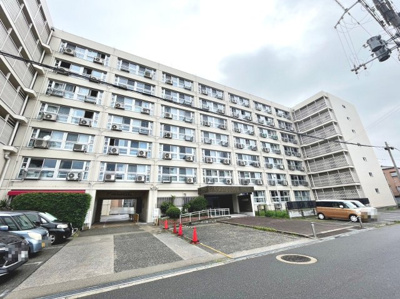 【外観】 | 万代コーポ | 【収納スペースありますよ】収納場所に困らず綺麗な室内をたもてますね！家族の思い出も大切にしまってけますね♪
