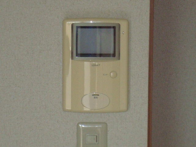 レオナ緑丘の内装|カメラ付インターホン