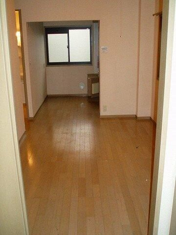 アデッソ学芸大の内装