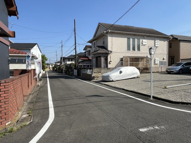 【前面道路含む現地写真】 | 坂戸市鶴舞2期　中古戸建