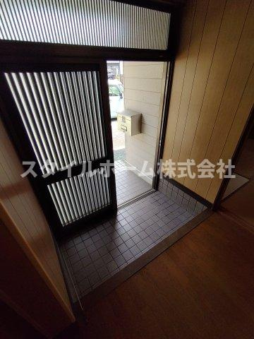 【玄関】 | ユトリロ八幡 戸建