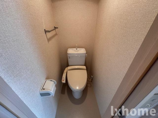 コーポラスのトイレ|落ち着いたトイレです