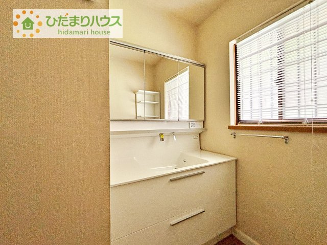 【独立洗面台】 | つくば市小茎　中古戸建 | シンプルで使い勝手の良い独立洗面台！