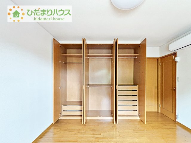 【収納】 | つくば市小茎　中古戸建 | お洋服の多い女性に人気！収納力の高いクローゼット付き☆彡