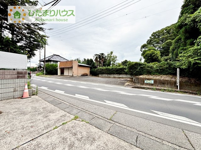 【前面道路含む現地写真】 | つくば市小茎　中古戸建 | 是非一度ご内覧くださいませ♪