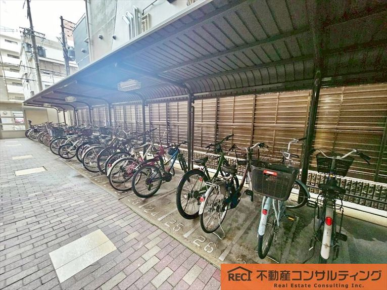 ネバーランド西宮の駐輪場