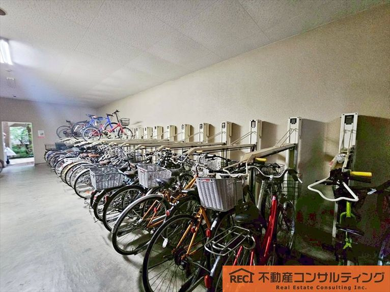 ネバーランド西宮の駐輪場