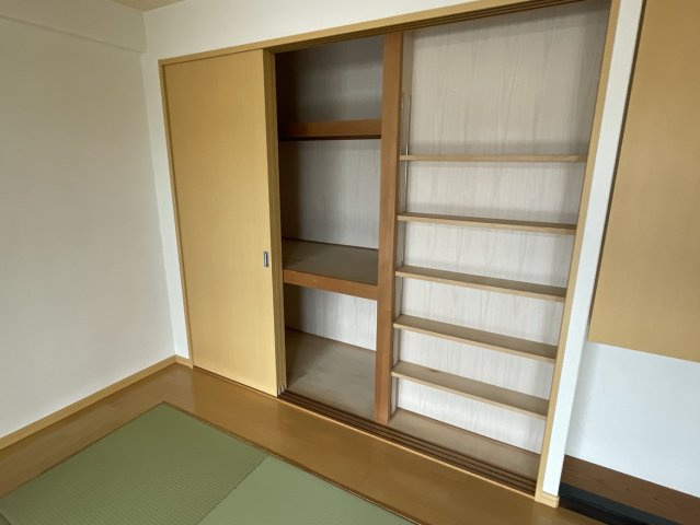 アルファステイツ東深津Ⅱの収納