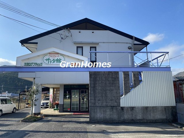 姫路市安富町安志のハイツの外観