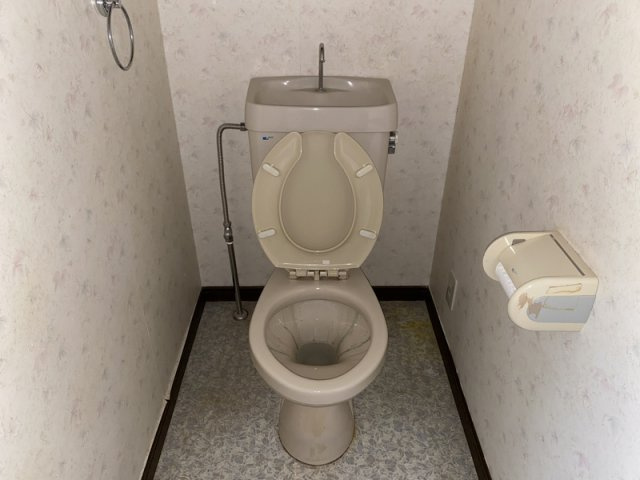 姫路市安富町安志のハイツのトイレ