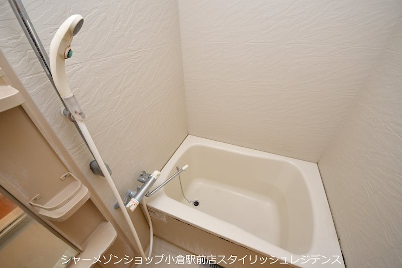 竪町センタービルの浴室