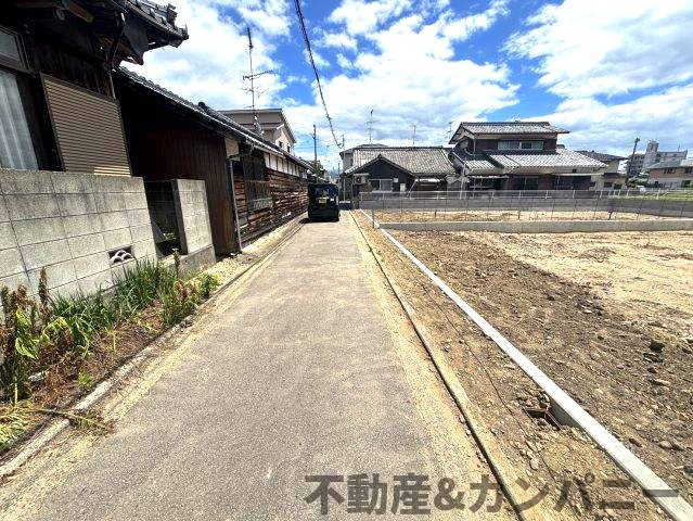 松前町北黒田のおトチ　の前面道路含む現地写真|前面道路含む現地写真です