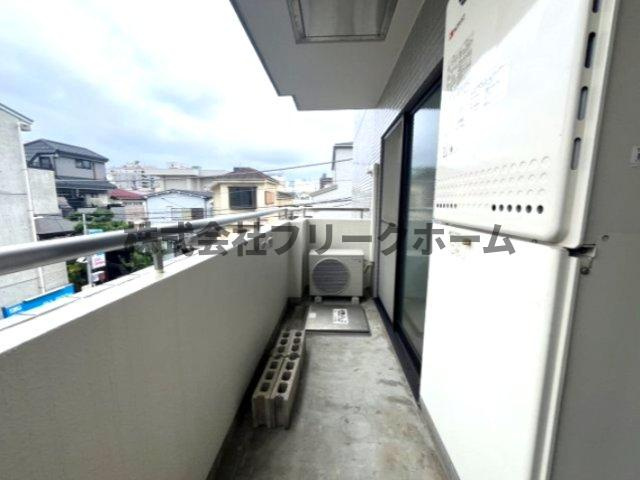武蔵野市吉祥寺本町３丁目の賃貸マンションのバルコニー|※別号室参考写真になります。