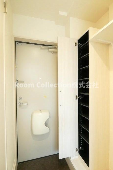 ハーモニーテラス池袋本町Ⅳの玄関