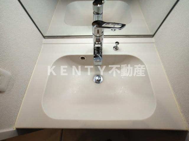 【独立洗面台】 | ディームス品川南大井 | 朝の支度にも助かる、独立の洗髪洗面化粧台