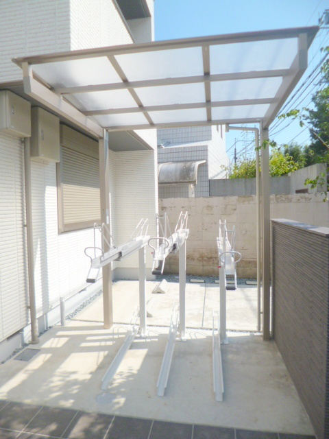 ｃｅｒｉｓｉｅｒ浜田山のその他共用部分|★嬉しい屋根付き駐輪スペース★
