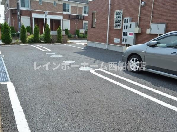 アメニティーCの駐車場