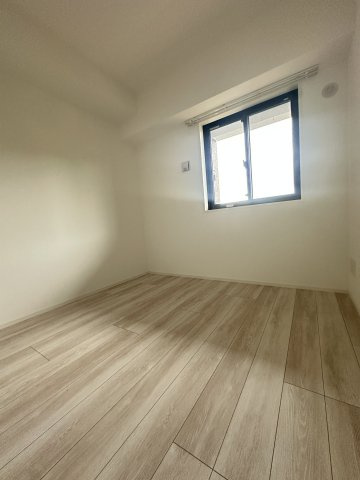 S-RESIDENCE愛宕SOUTHの洋室