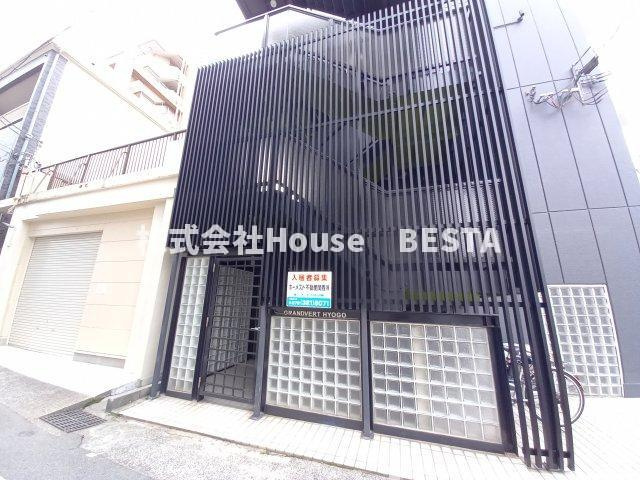 グランベール兵庫のエントランス