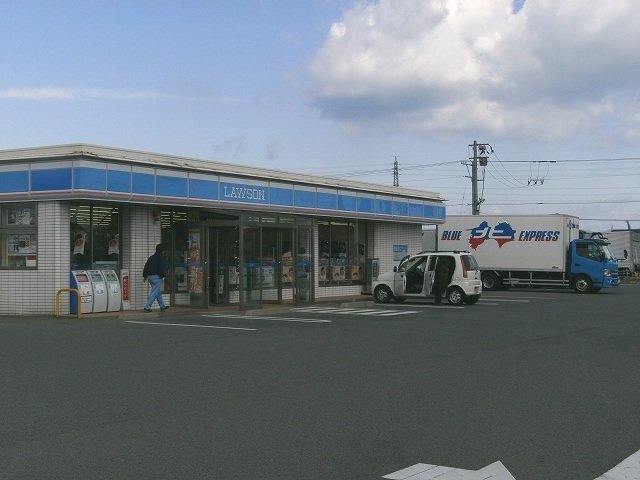 カーサ・フェリーチェ　Ｅ－Ⅰの周辺|ローソン東予北条店様まで300m