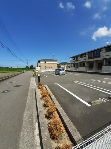 ブリアンベルの駐車場