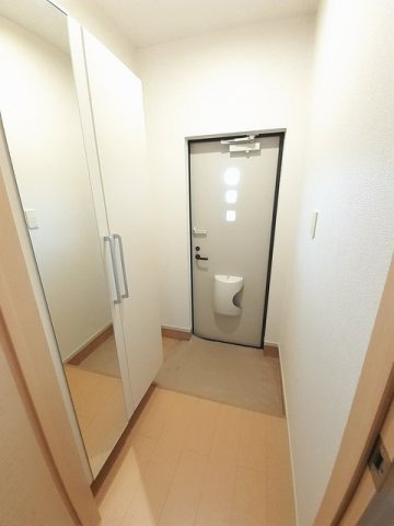 ブリアンベルの玄関