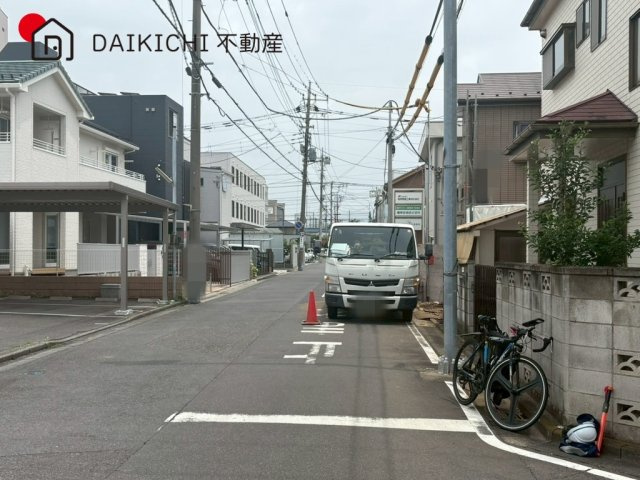 【前面道路含む現地写真】 | 北区東大成町9期　GRACE　新築戸建　全1棟　1号棟