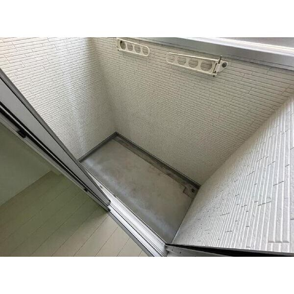 マロンディーグル　名古屋市賃貸　仲介手数料無料のバルコニー