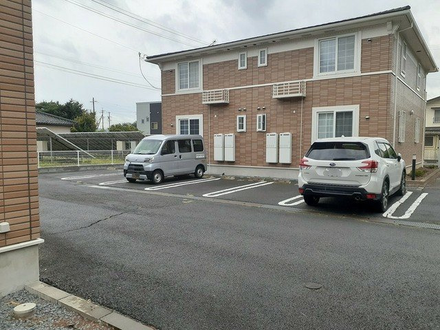 プロディジューヴィラ　Ｂの駐車場