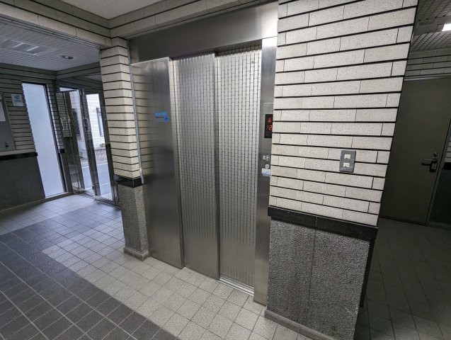 サニーヒルズのエントランス