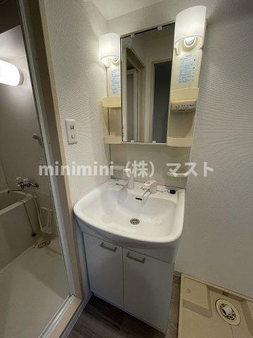S-FORT桜川南の洗面所