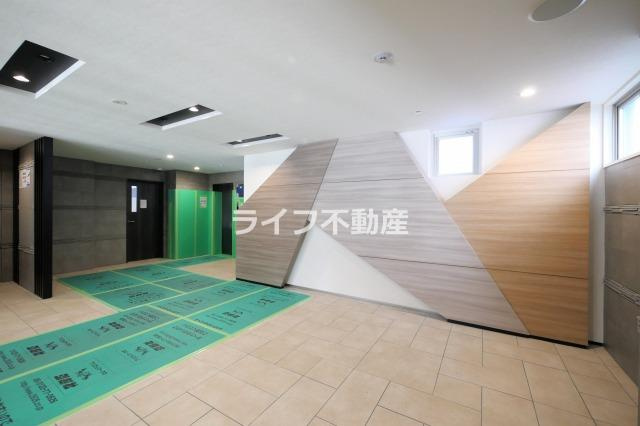 プレサンスOSAKA東成中本ハーヴィルのロビー|毎日通るロビーはこのようになっています