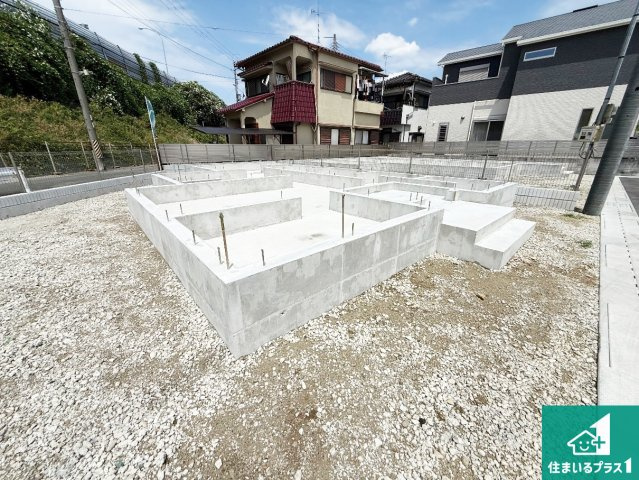 羽曳野市誉田　第2期　新築一戸建ての外観|周辺は落ち着いた街並みの住宅地！子育てがしやすい住環境です！まだ未完成ですが、現地でしかわからない事もございます。是非一度ご覧ください。