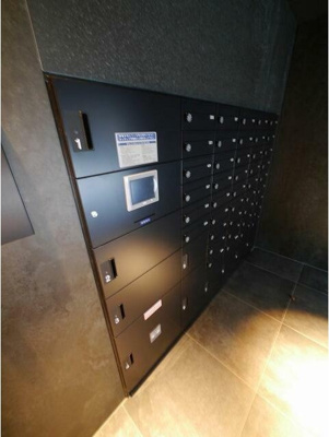 【その他共用部分】 | SHOKEN Residence横浜生麦Ⅰ | 不在時にも便利な宅配ＢＯＸ付きです♪