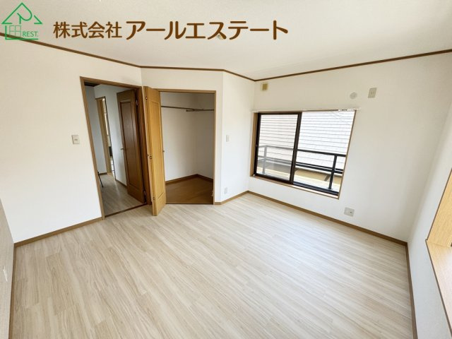 加古川市平岡町二俣　　　JR「東加古川駅」徒歩16分の子供部屋