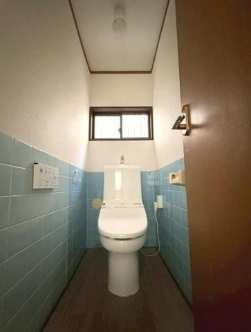 旭が丘3丁目戸建のトイレ