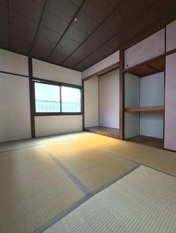 旭が丘3丁目戸建の和室