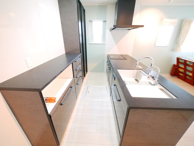 長生郡一宮町東浪見　平屋中古戸建のキッチン|内外装リフォーム済み令和8年4月２LDK平屋外房線上総一宮駅徒歩約12分 都市ガス IH 駐車2台可
