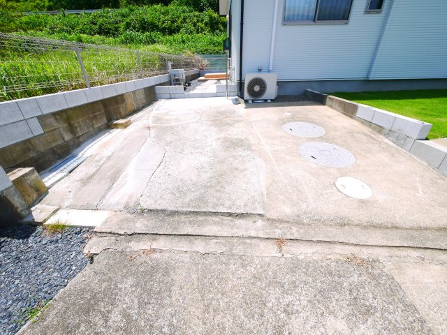 長生郡一宮町東浪見　平屋中古戸建の駐車場|内外装リフォーム済み令和8年4月２LDK平屋外房線上総一宮駅徒歩約12分 都市ガス IH 駐車2台可