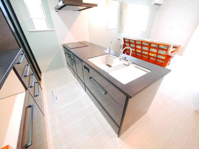 長生郡一宮町東浪見　平屋中古戸建のキッチン|内外装リフォーム済み令和8年4月２LDK平屋外房線上総一宮駅徒歩約12分 都市ガス IH 駐車2台可