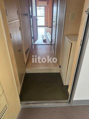 ノバ浅草の玄関