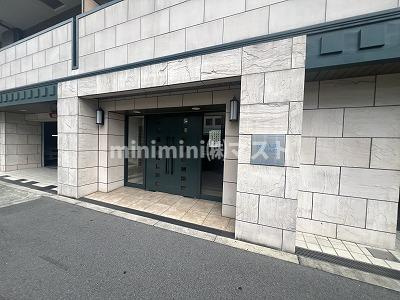 ラナップスクエア東梅田のエントランス
