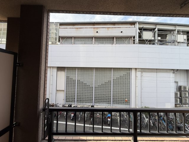 西灘駅前ハイツの展望