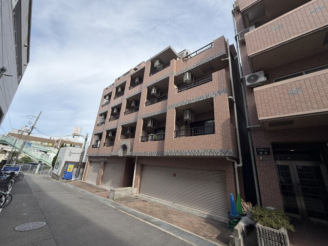 西灘駅前ハイツの外観