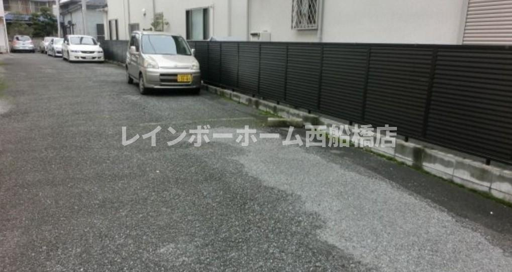 ドミールタカハシⅠの駐車場