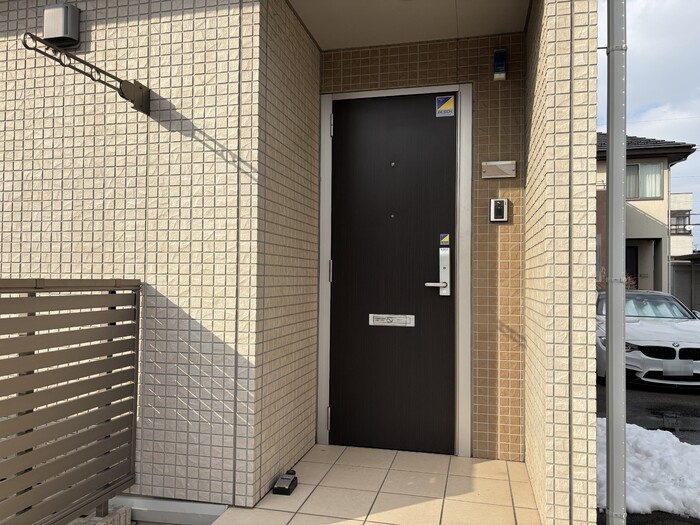 イーストアイ Ⅰの玄関